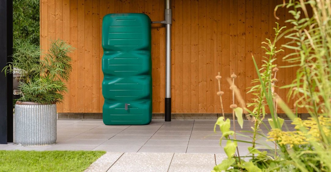 E Cubus Gartentank 1000L dunkelgruen 01 Screen