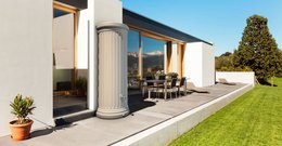 E Saeulentank Wandtank 330L sandbeige 01 Screen Colonne romaine sable