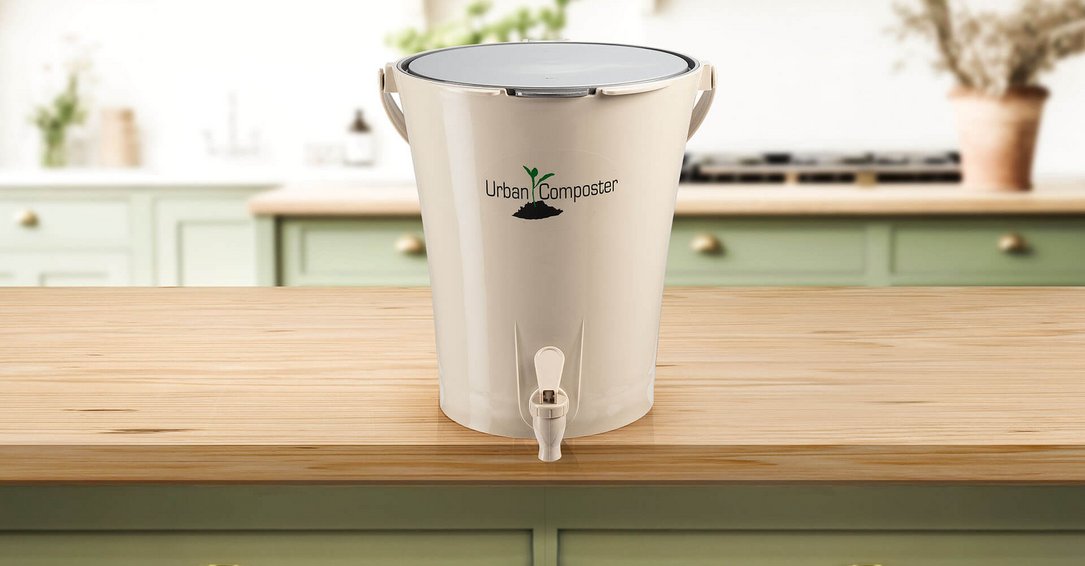 P Urban Composter 8L 02 mit Spray frg Screen